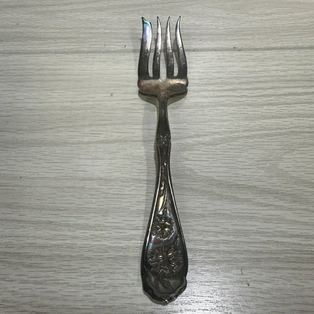 Oneida Carnation W.R. Silverplate Cold Meat Serving Fork PAT Jan 14 1908 Vintage